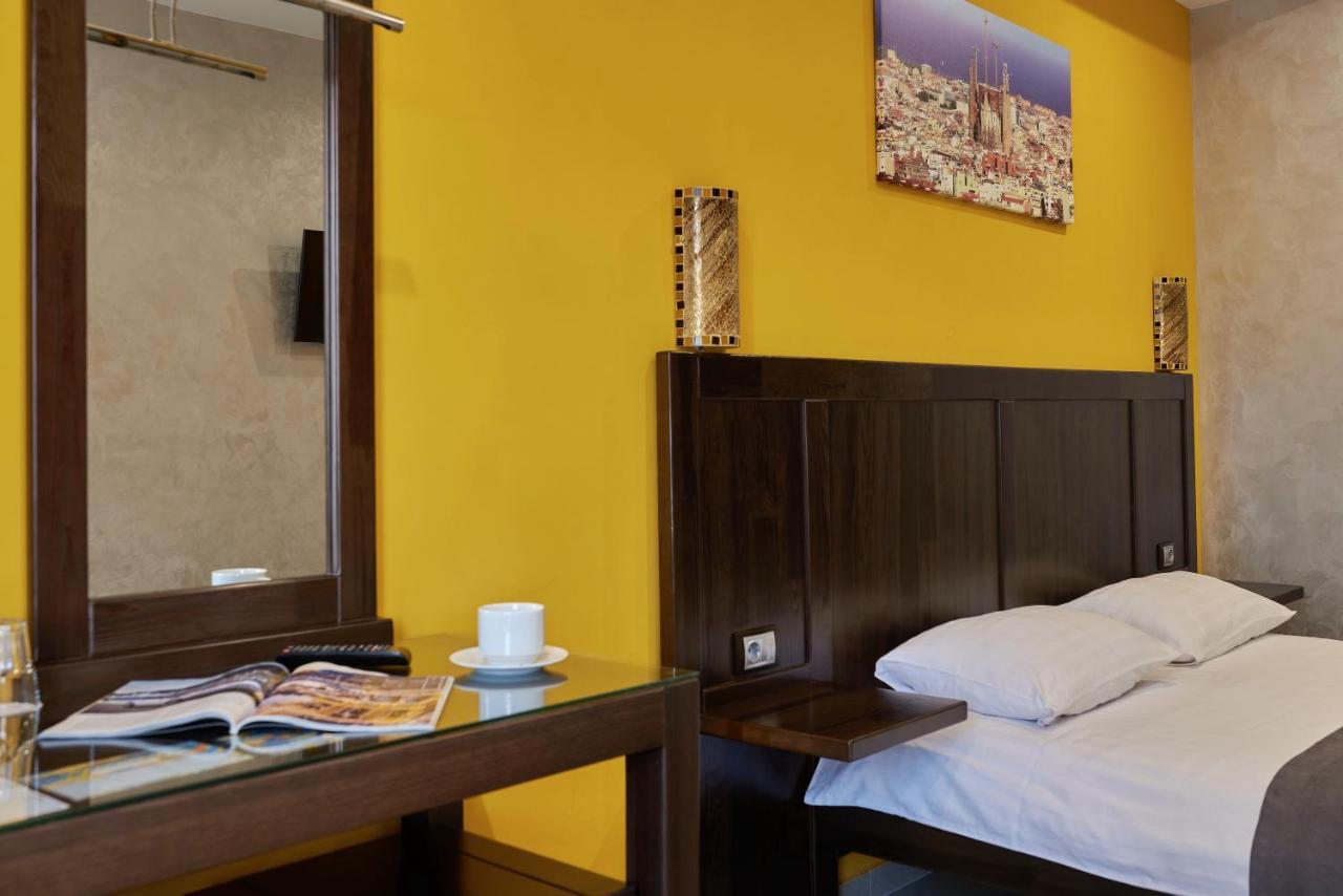 Gaudi Stylish Hotel Odessa Eksteriør bilde