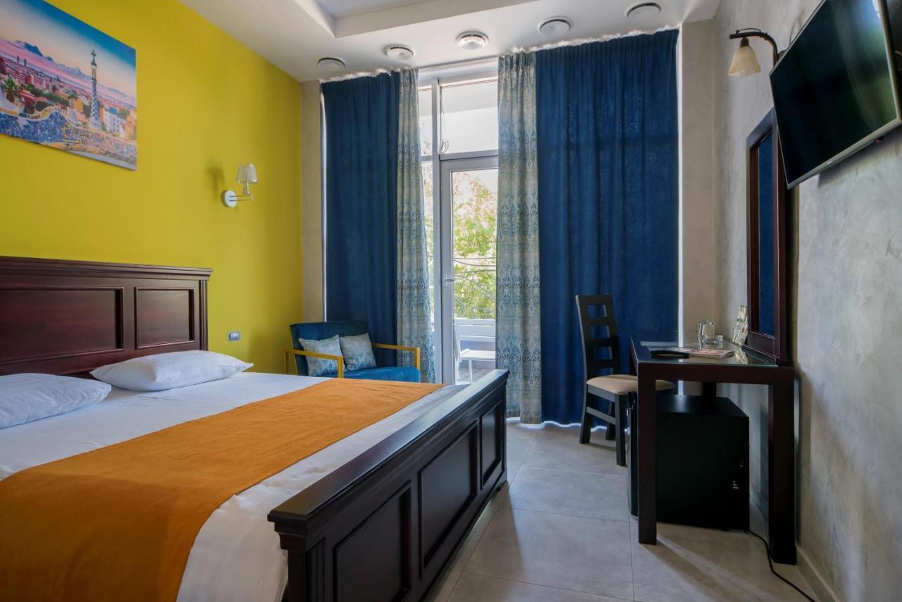 Gaudi Stylish Hotel Odessa Eksteriør bilde